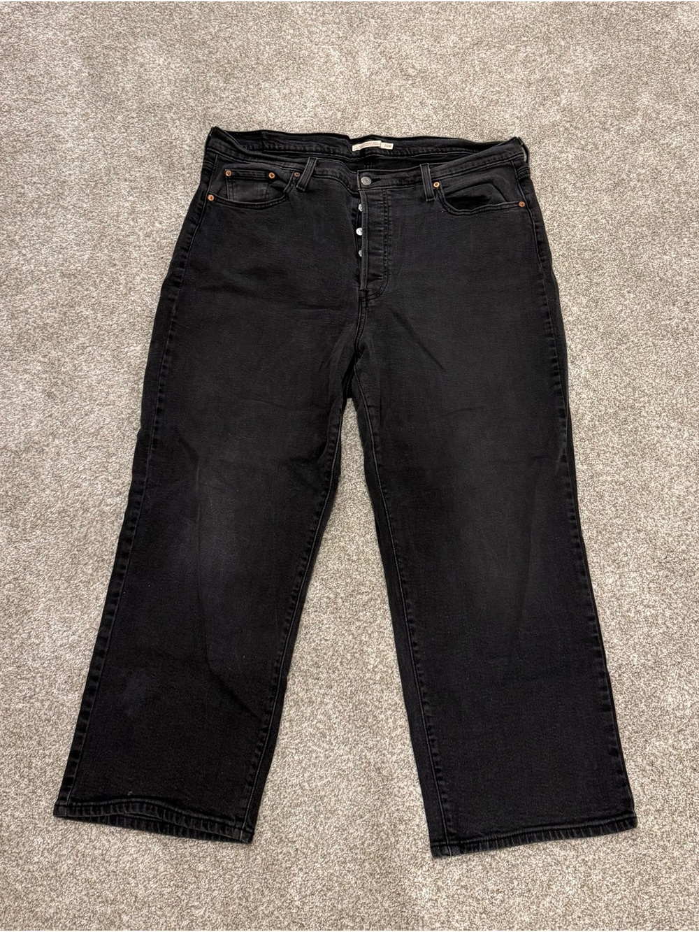 Levi's Women's Black Straight-Leg Ribcage Jeans